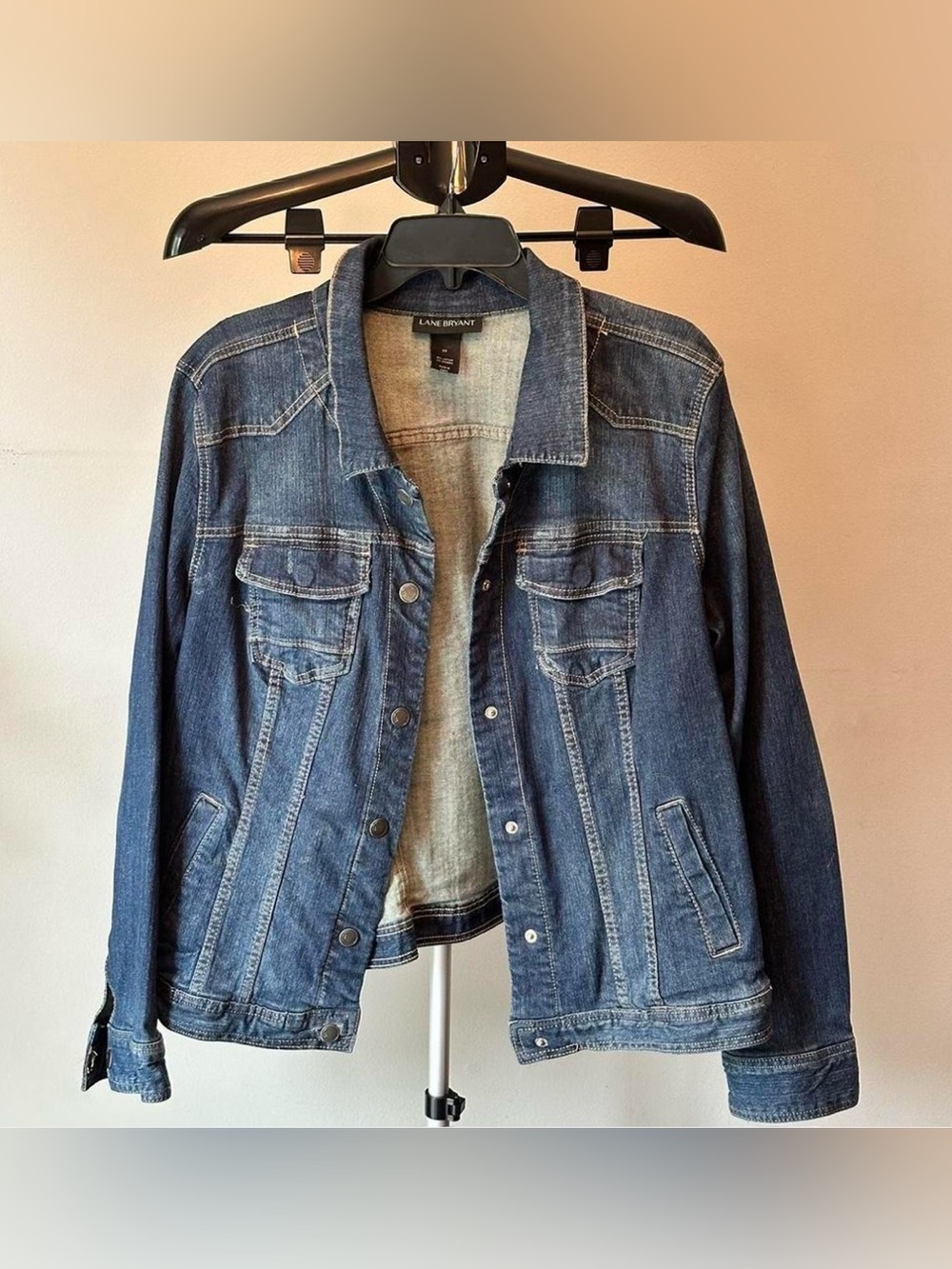 Lane Bryant Distressed Stretch Denim Jacket Size 22 Dark Wash Plus Size EUC